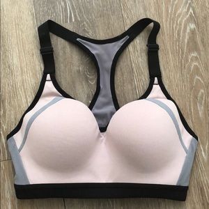 VS Sports Bra - 32C
